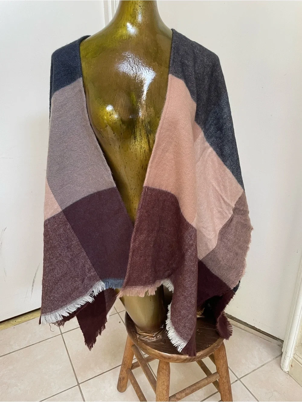 Universal Thread Colorblock Throw in Blush, Mauve & Charcoal